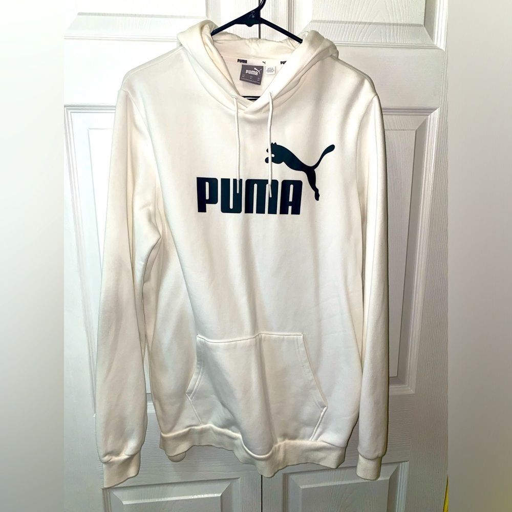 Puma Men’s Medium Tall White Hoodie